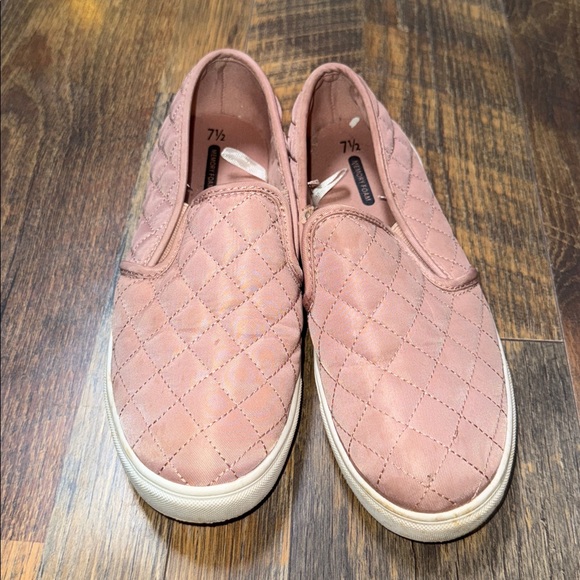 Time and Tru Pink Quilted Slip-On Sneakers - Picture 4 of 4